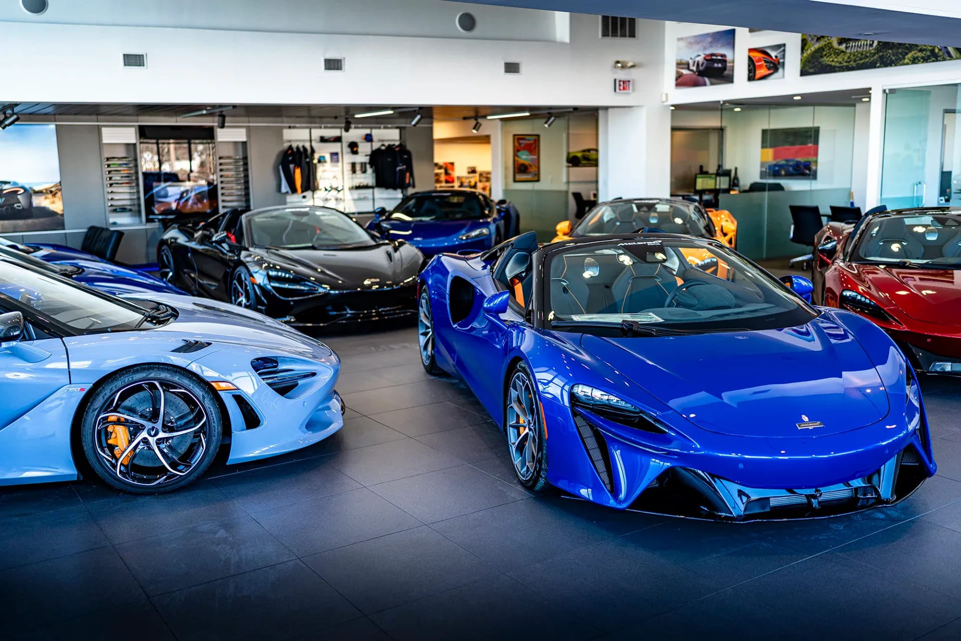 Auto Dealership Cleaning