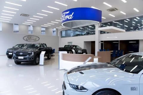 Auto Dealership Cleaning